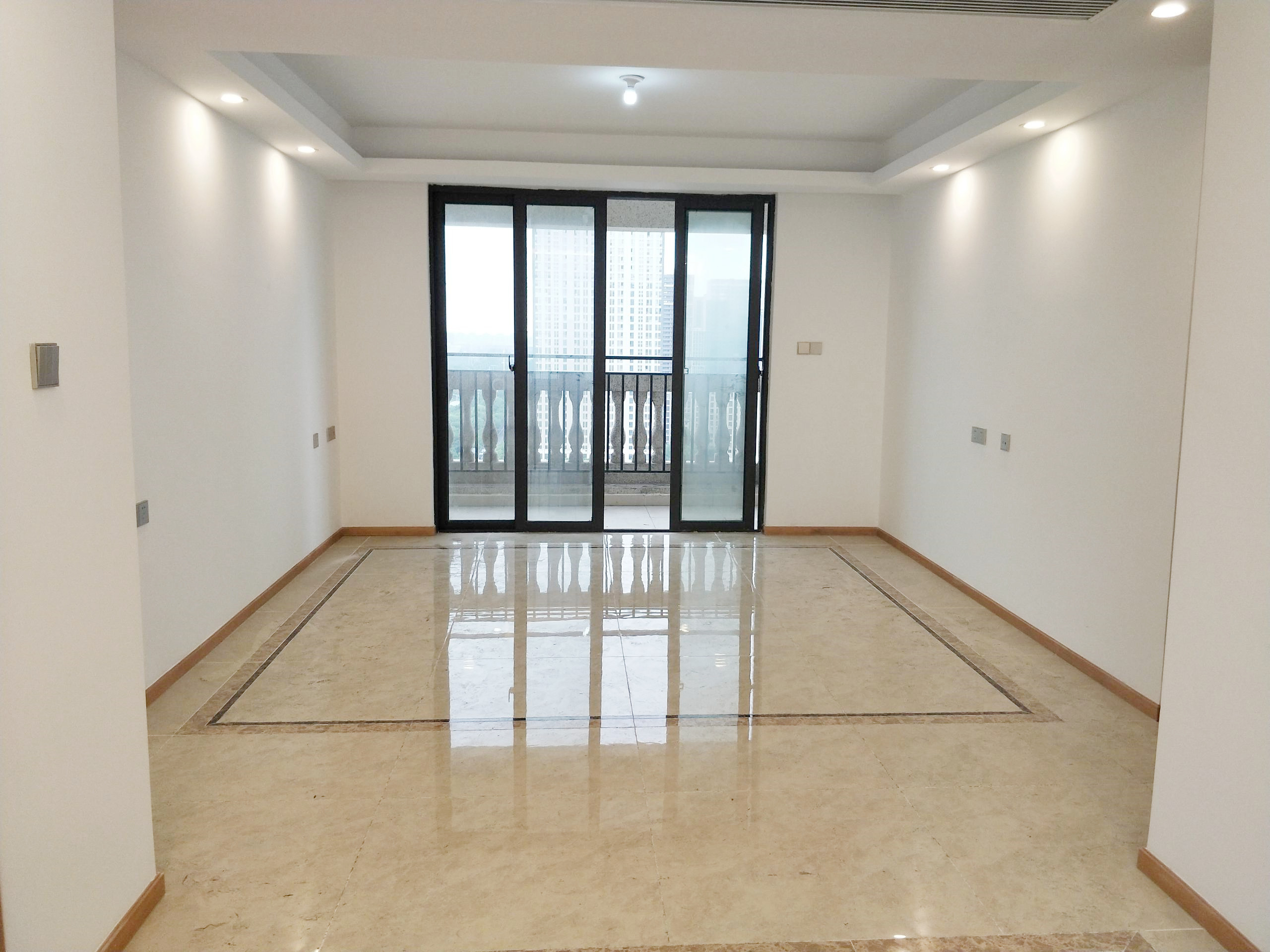 中南熙悦(南通经济技术开发区) 4室2厅2卫 135m&sup2;