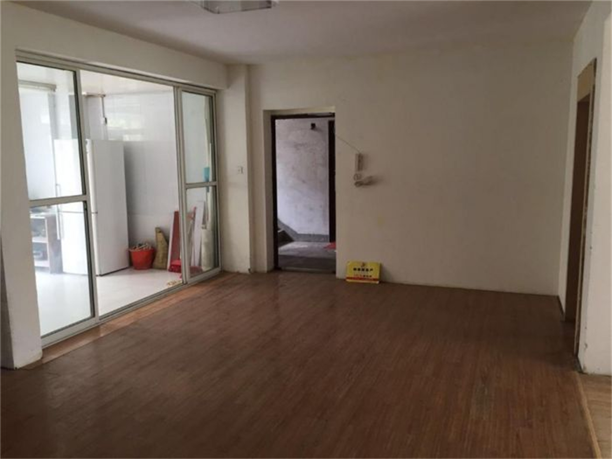 锦安花园 3室2厅1卫 140m&sup2;