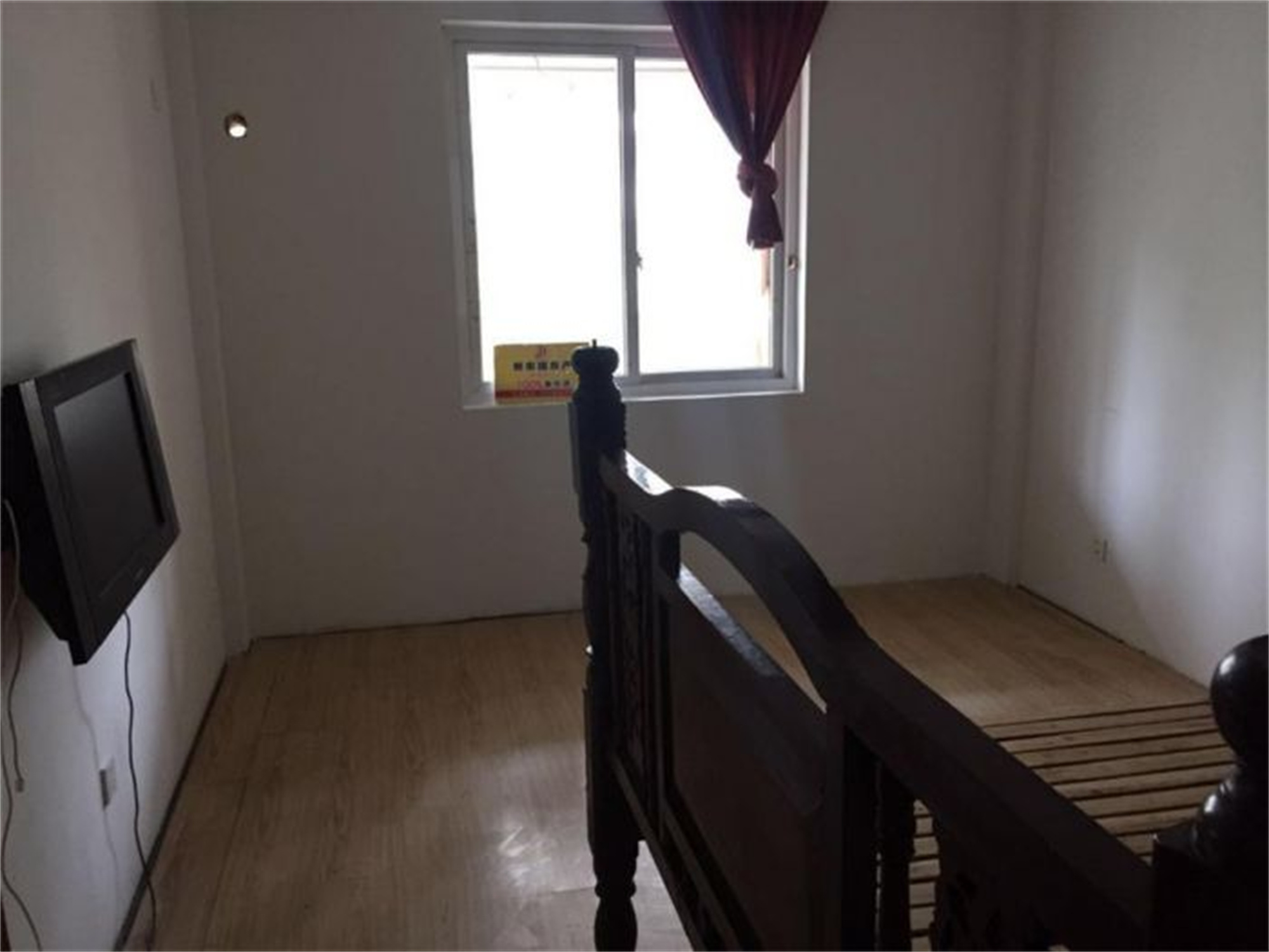 锦安花园 3室2厅1卫 140m&sup2;
