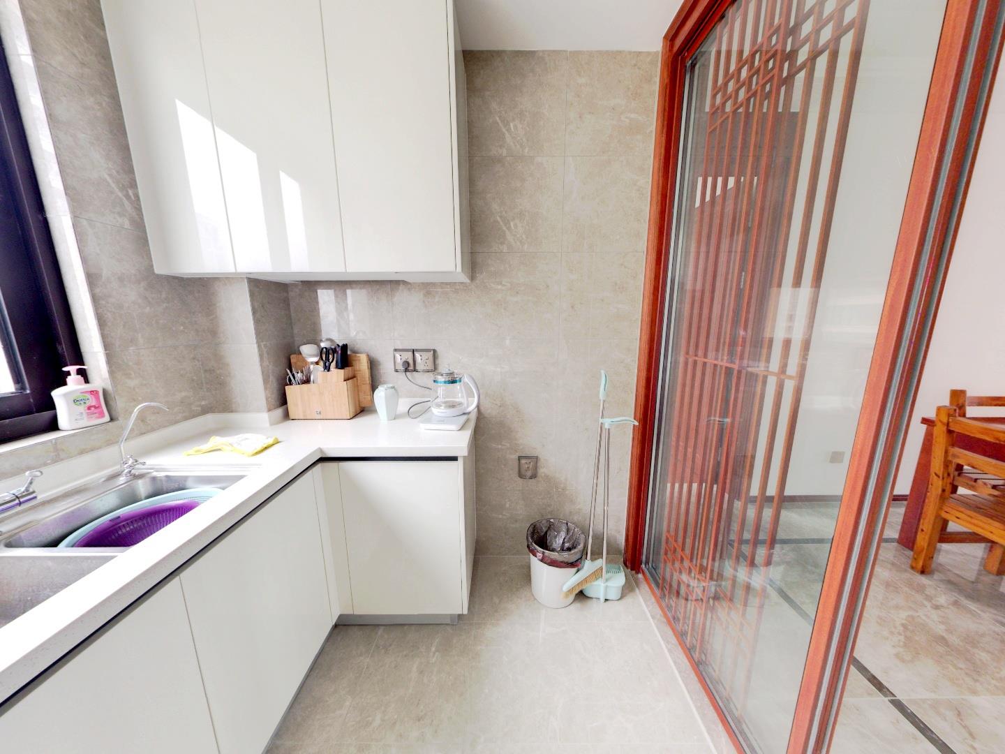 崇川金茂府 4室2厅2卫 140.00m&sup2;