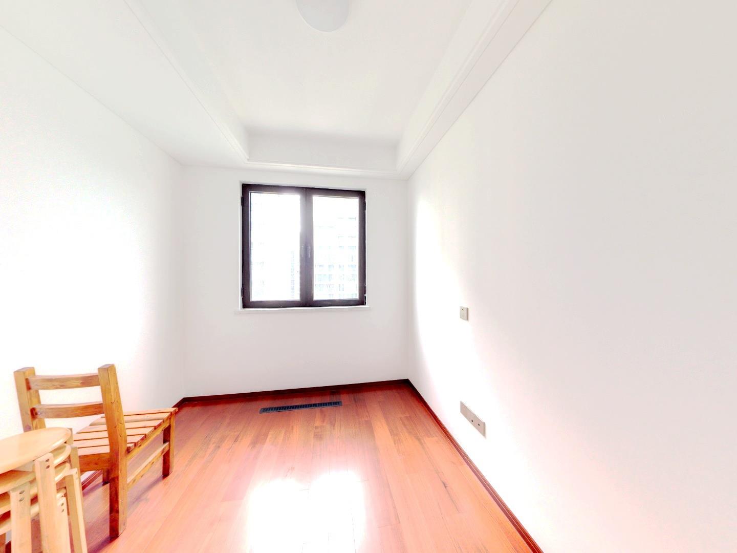 崇川金茂府 4室2厅2卫 140.00m&sup2;