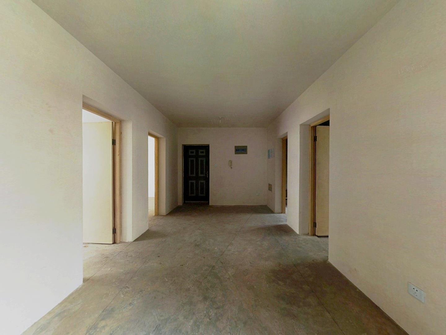 新苑华庭 2室2厅1卫 82m&sup2;