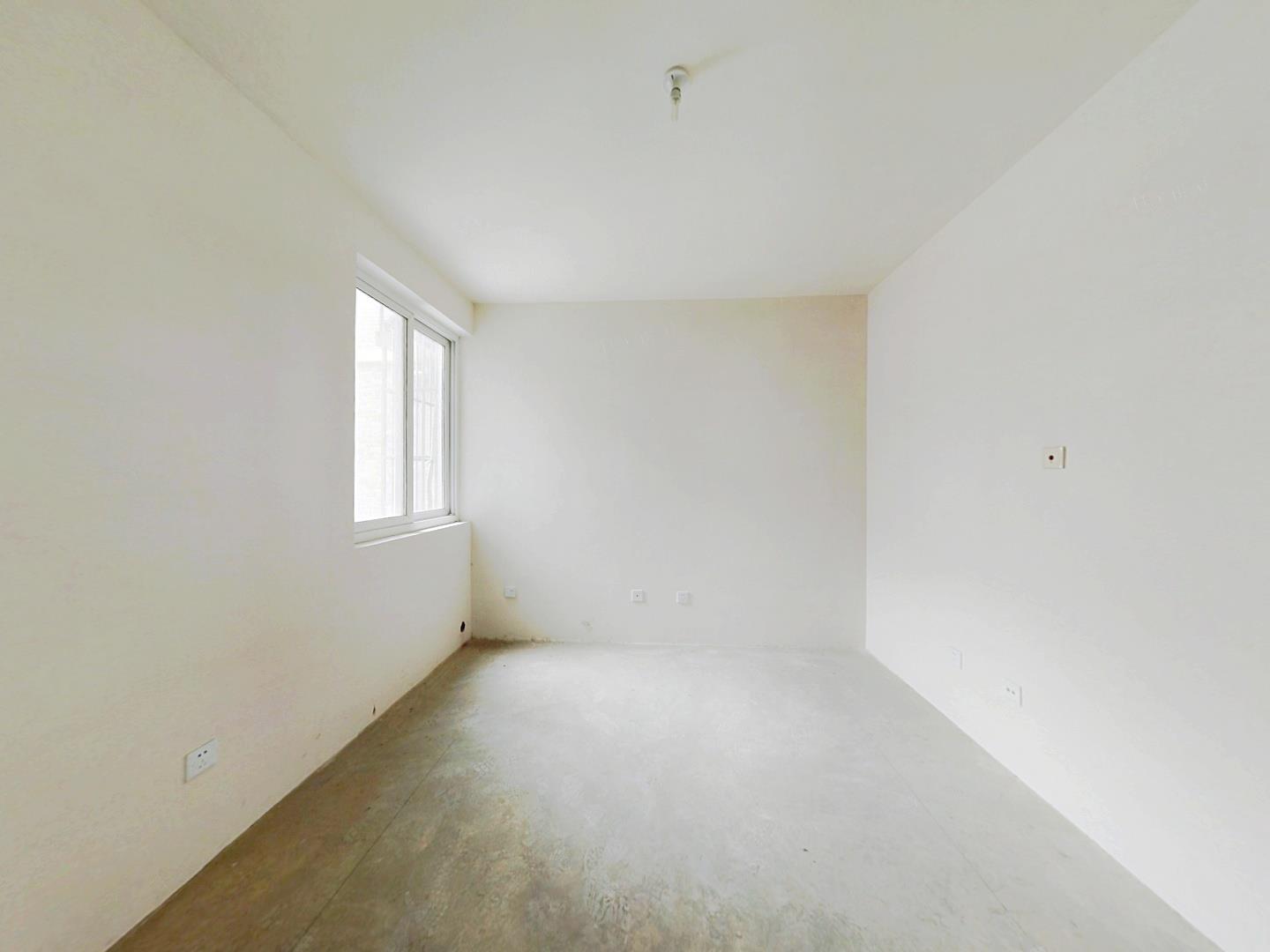 新苑华庭 2室2厅1卫 82m&sup2;