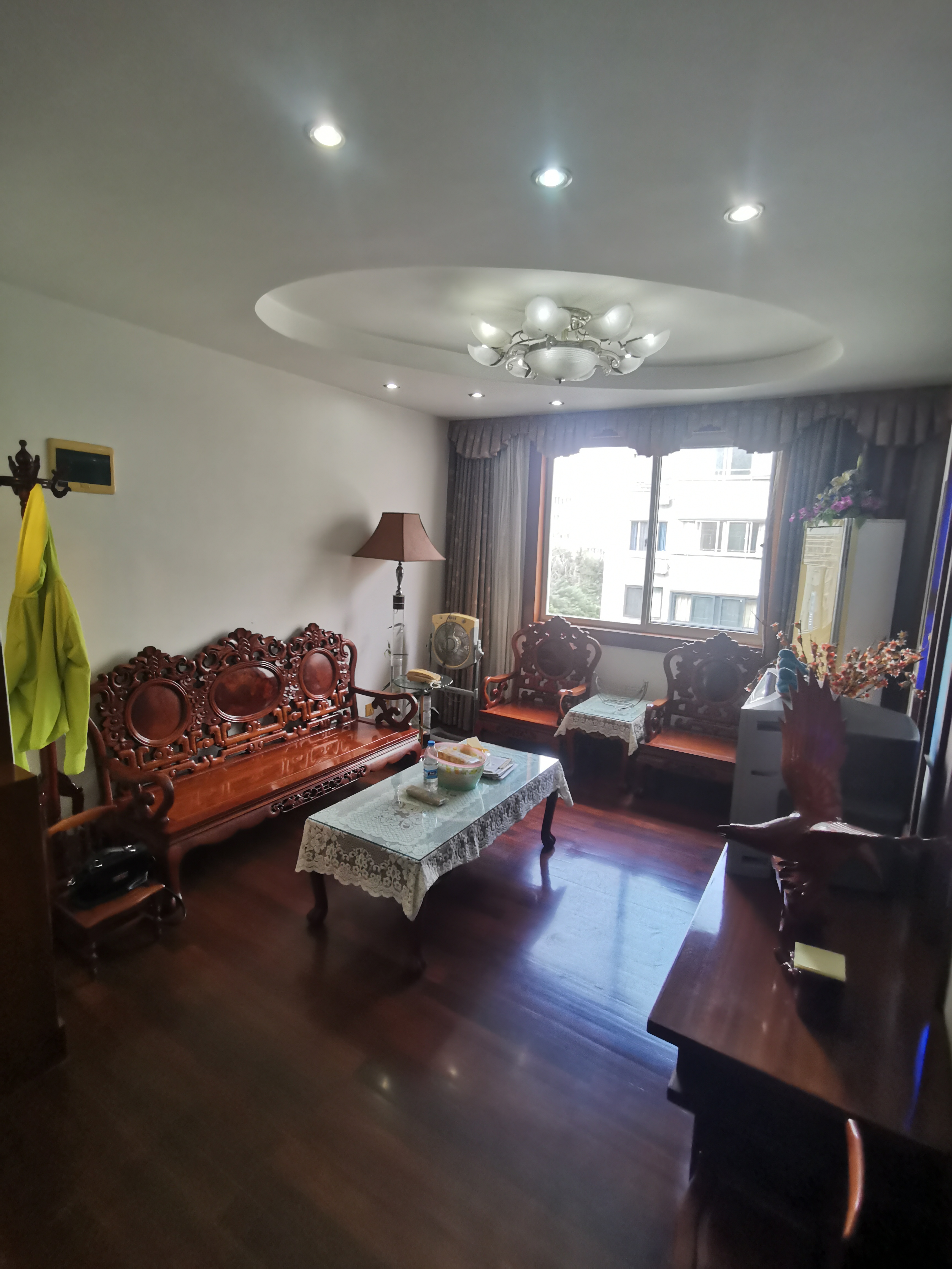 鑫乾花园 3室2厅1卫 122m&sup2;