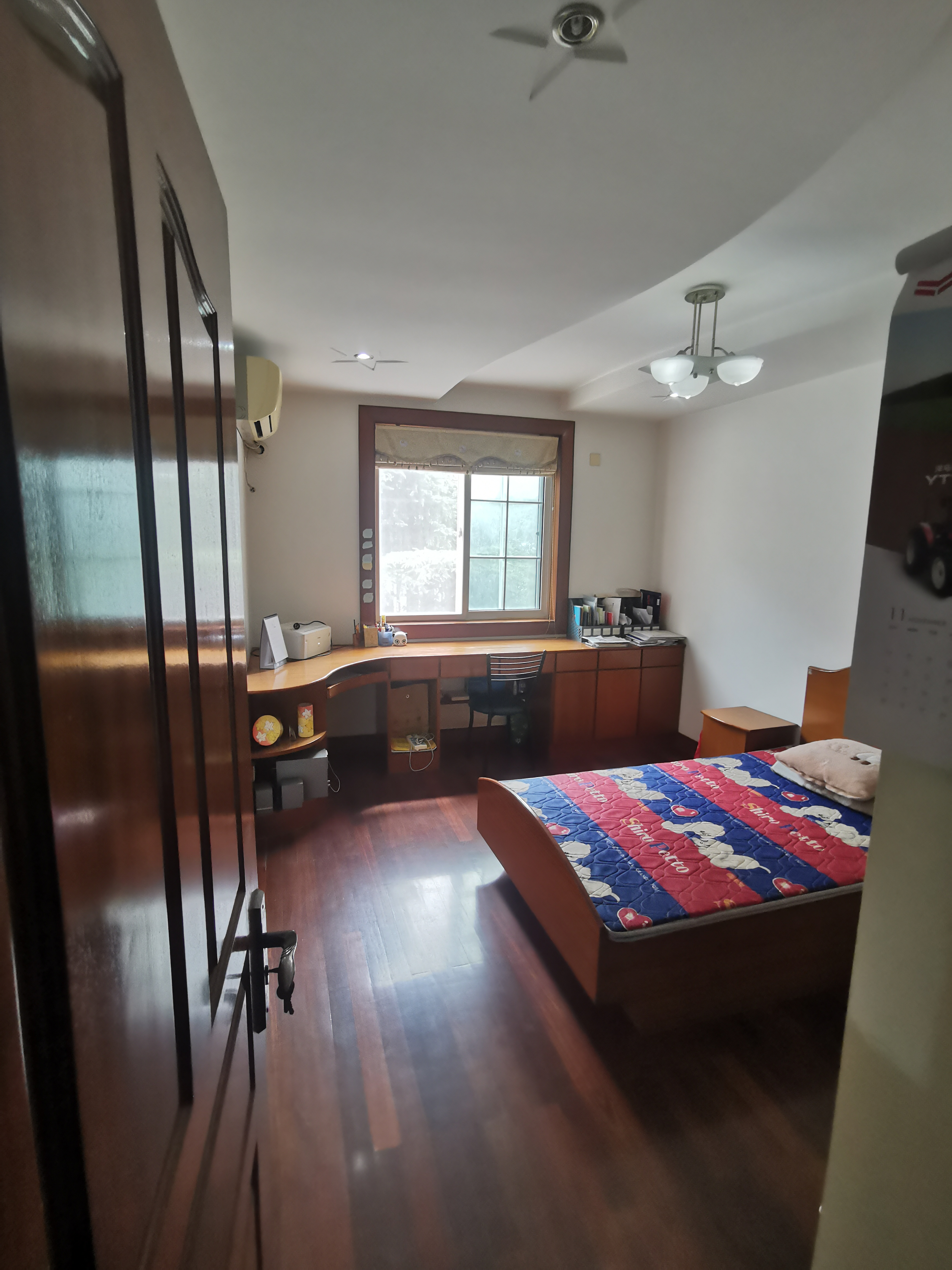 鑫乾花园 3室2厅1卫 122m&sup2;