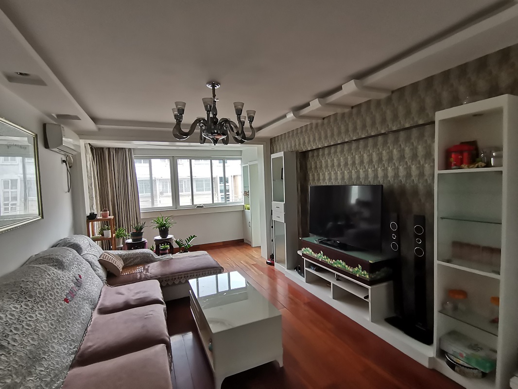 天馨花苑 3室2厅1卫 132.5m²
