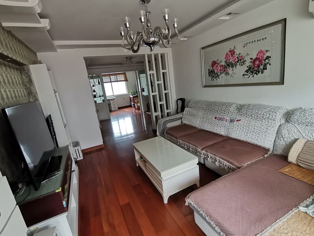 天馨花苑 3室2厅1卫 132m&sup2;