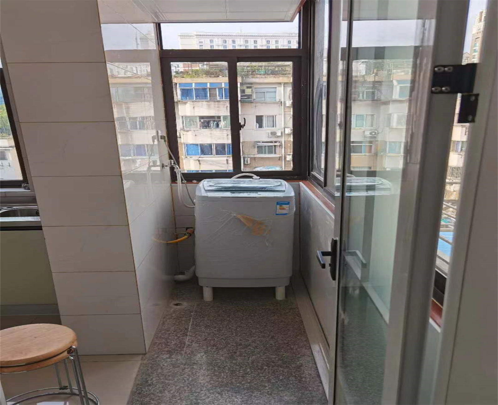 白家园 3室1厅1卫 85m&sup2;