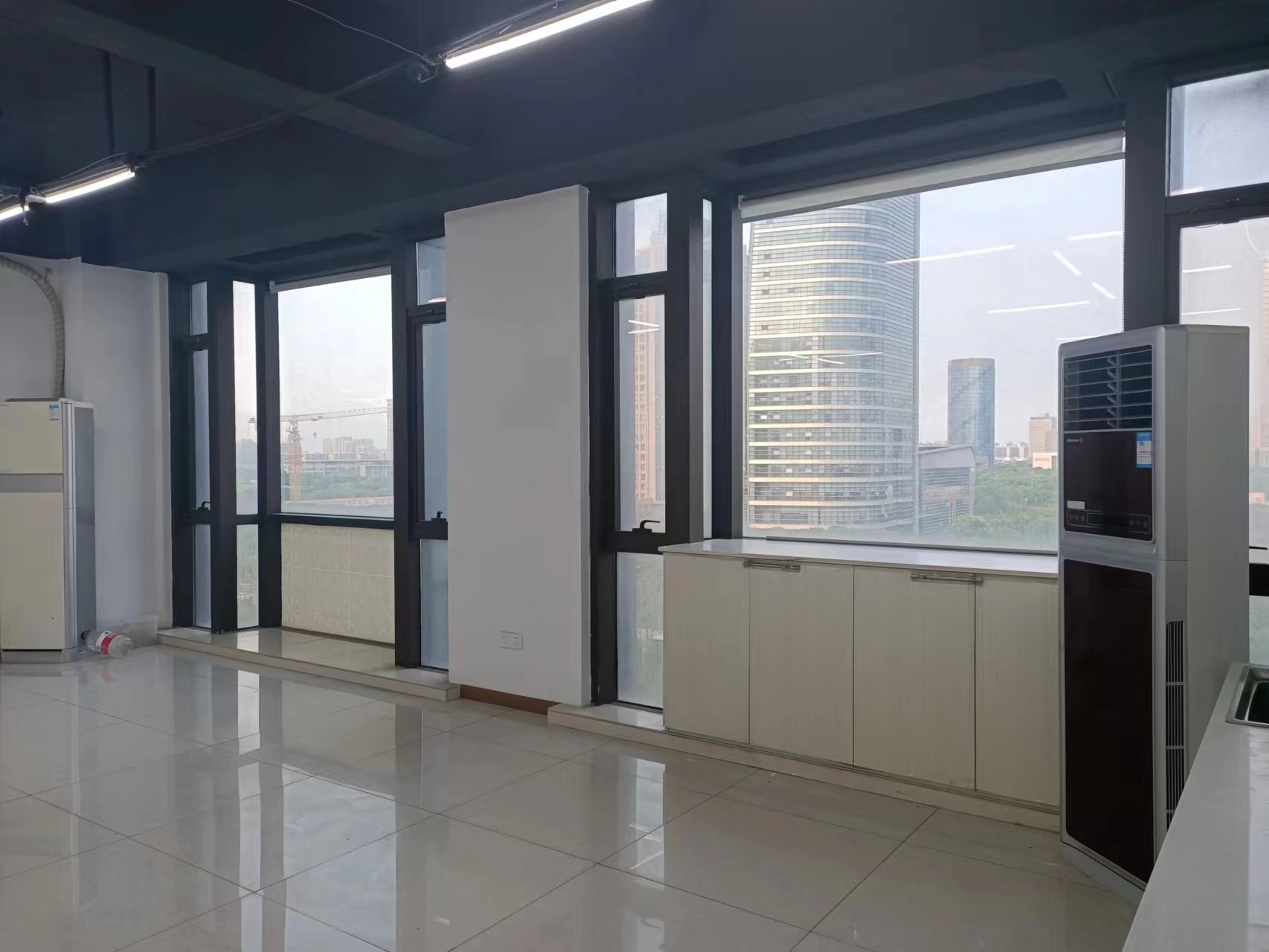汇金国际 2室2厅1卫 110.00m&sup2;