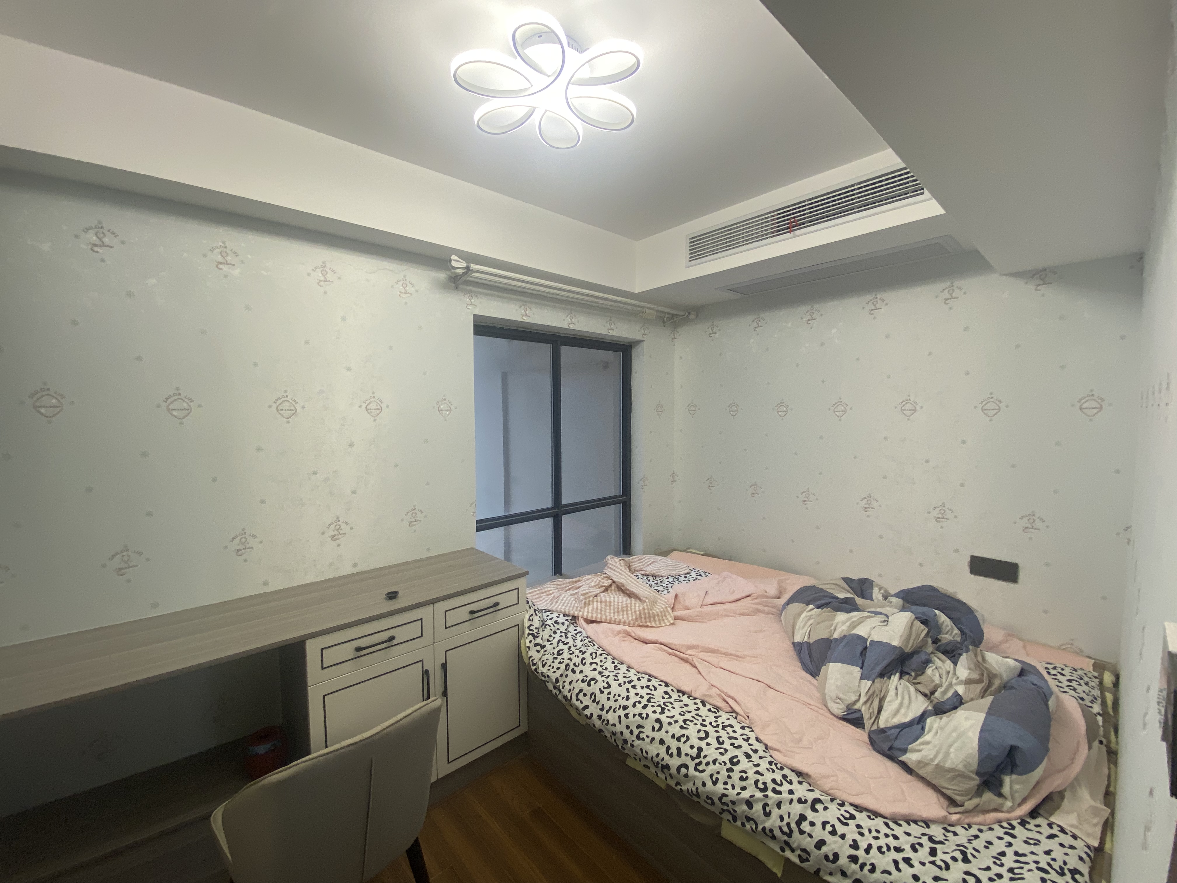 碧桂园云峯中心 2室2厅1卫 73m&sup2;