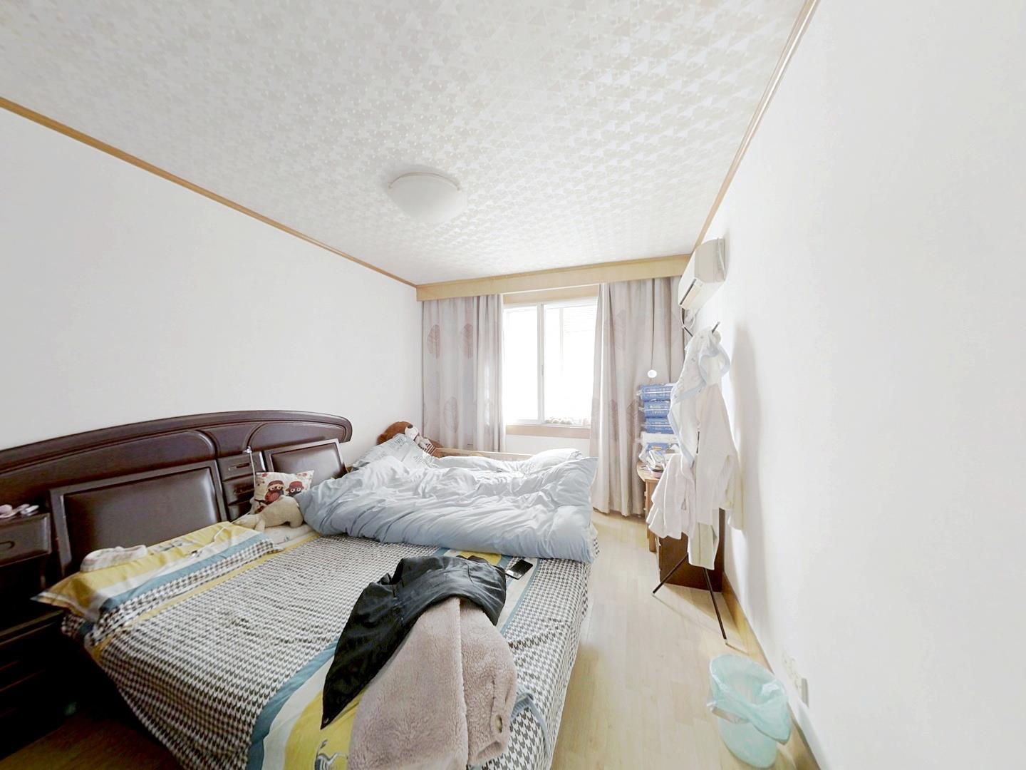 万象东园 2室1厅1卫 64.3m&sup2;