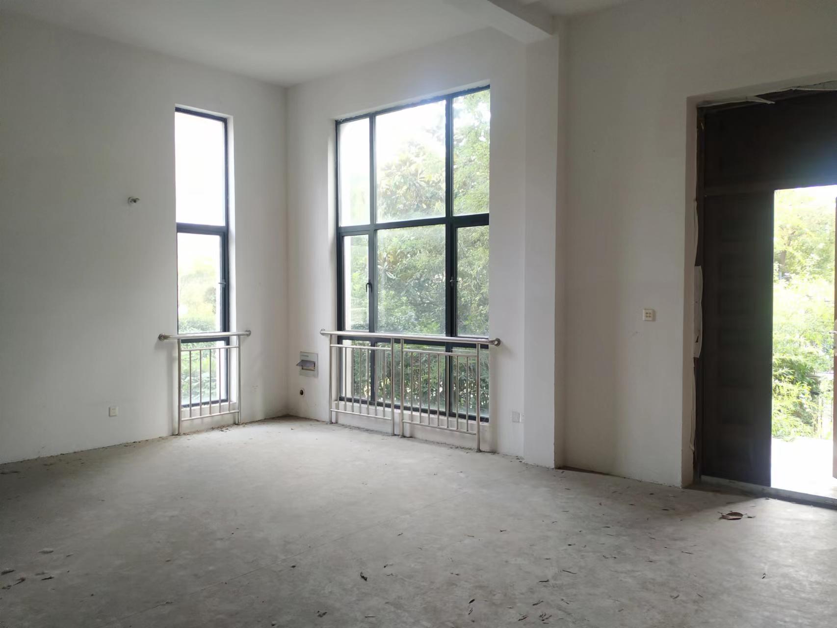 金水湾花园 7室6厅3卫 247.00m²