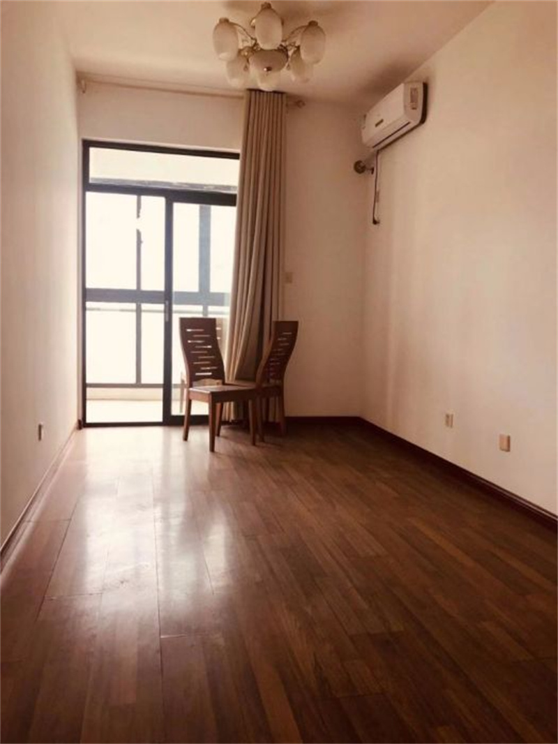 中南世纪城南区 3室2厅2卫 148m&sup2;