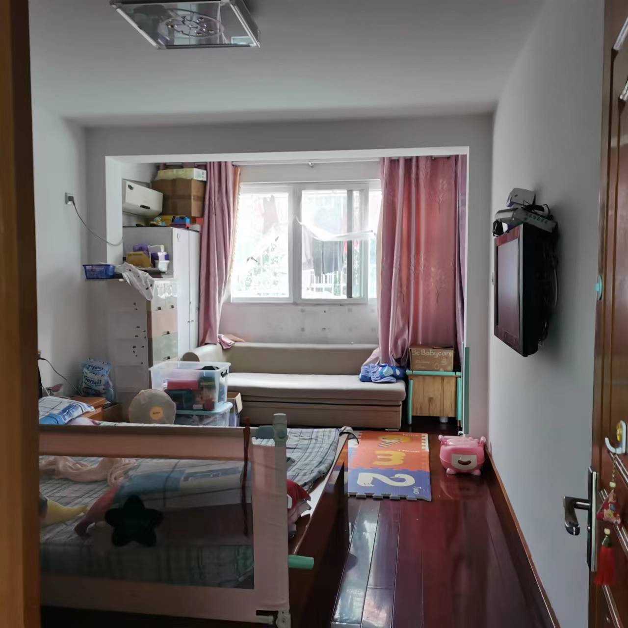 锦绣花园 3室2厅1卫 120m&sup2;