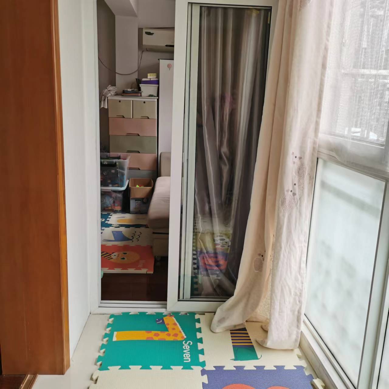 锦绣花园 3室2厅1卫 120m&sup2;