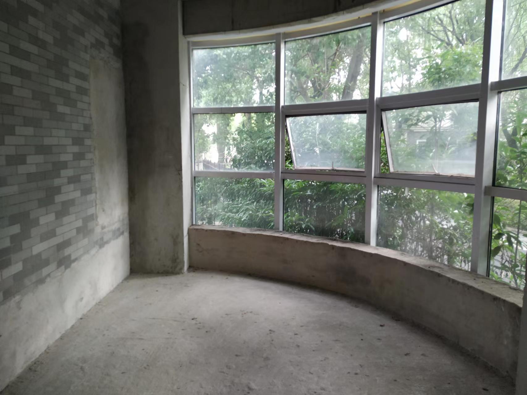 东郊庄园 4室3厅3卫 495m&sup2;