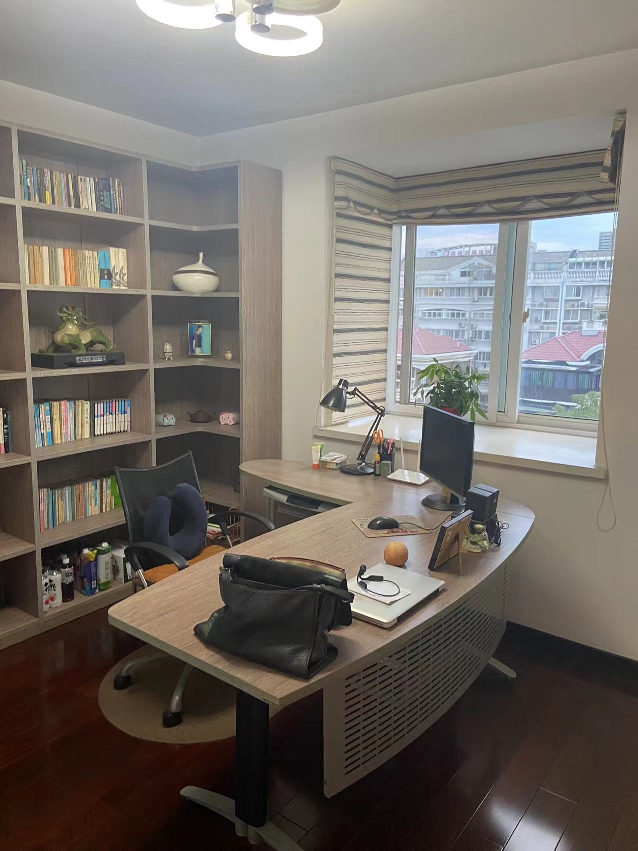 春晖花园 3室2厅2卫 121.5m&sup2;