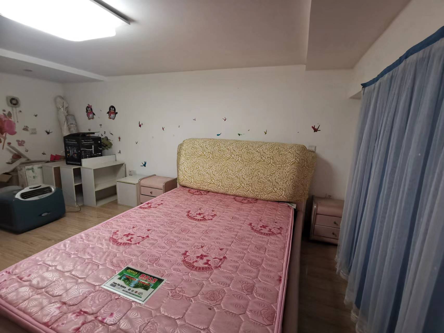 鸿运大厦 2室1厅1卫 69.5m&sup2;