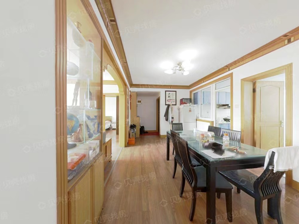东方花苑 3室2厅1卫 118.00m²