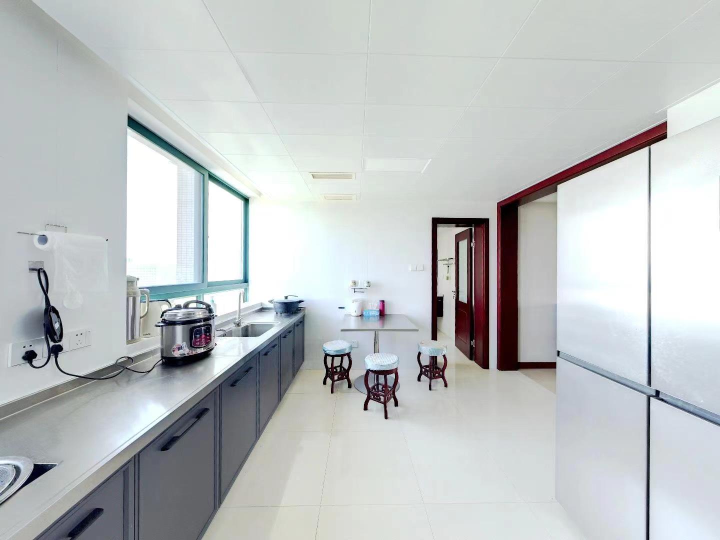 新城小区 5室2厅2卫 208.26m&sup2;