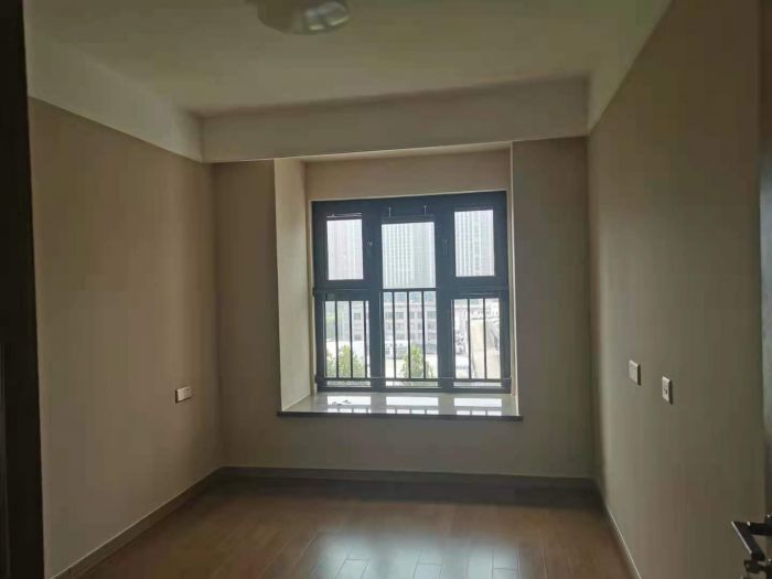 中海翠湖溪岸 3室2厅2卫 125m&sup2;