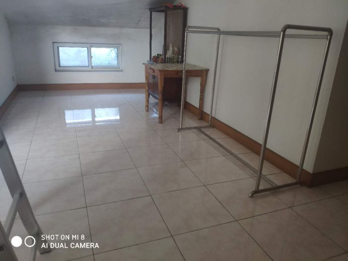 莲花苑 4室3厅2卫 165m&sup2;