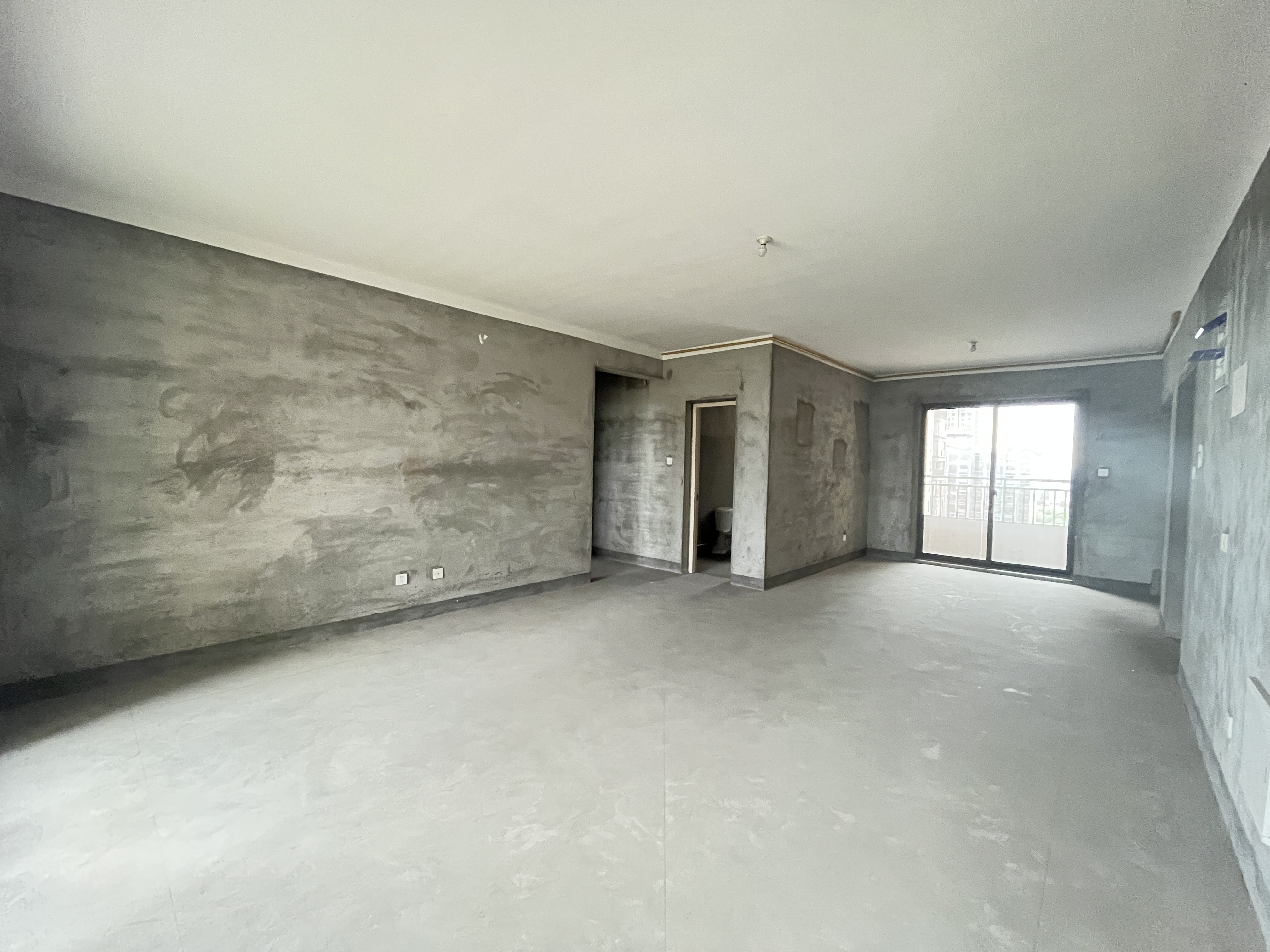 华强城 4室2厅2卫 158m&sup2;
