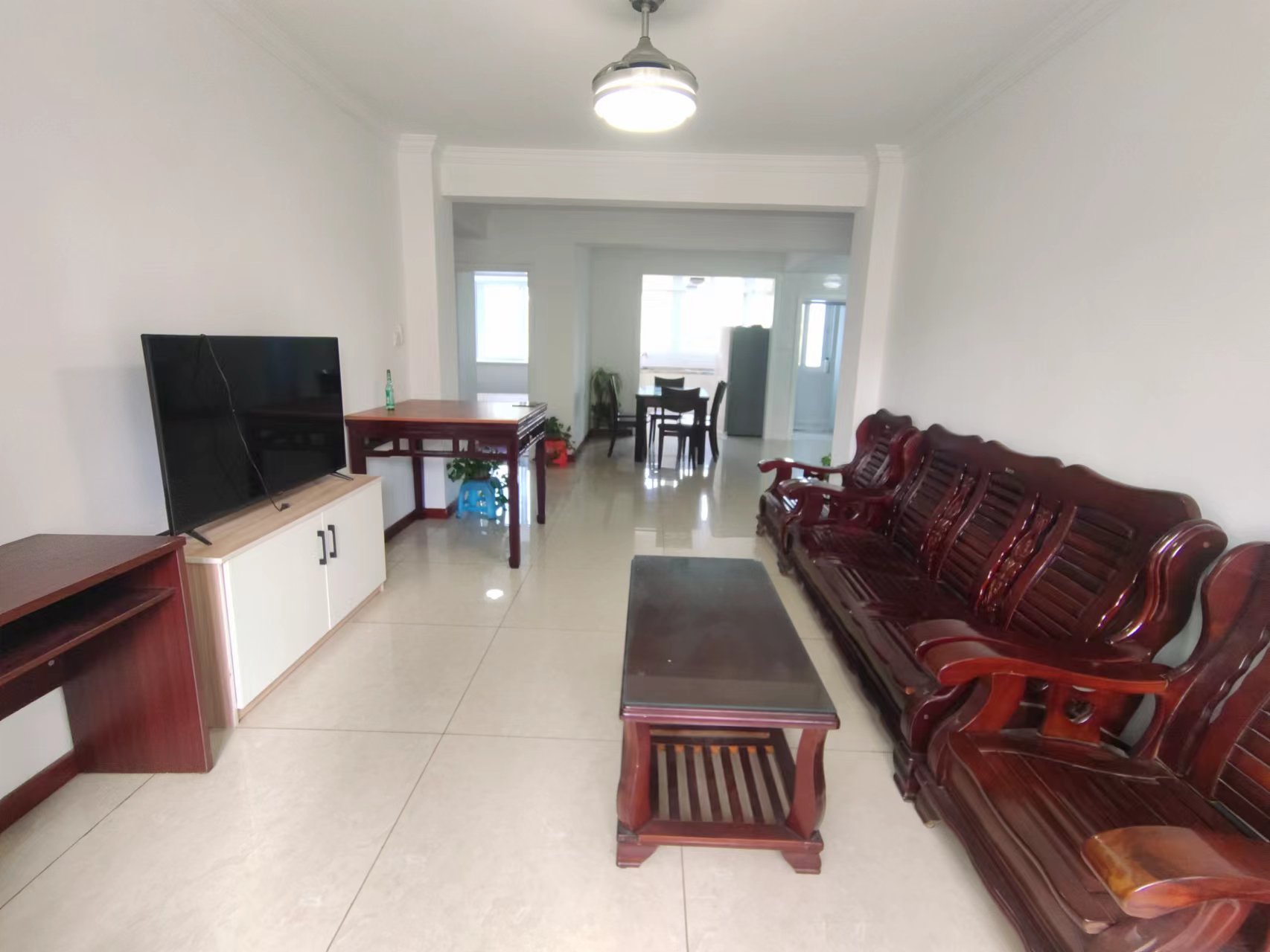 三里墩花苑 3室2厅1卫 137m&sup2;