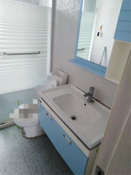 起凤园 2室2厅2卫 70m&sup2;