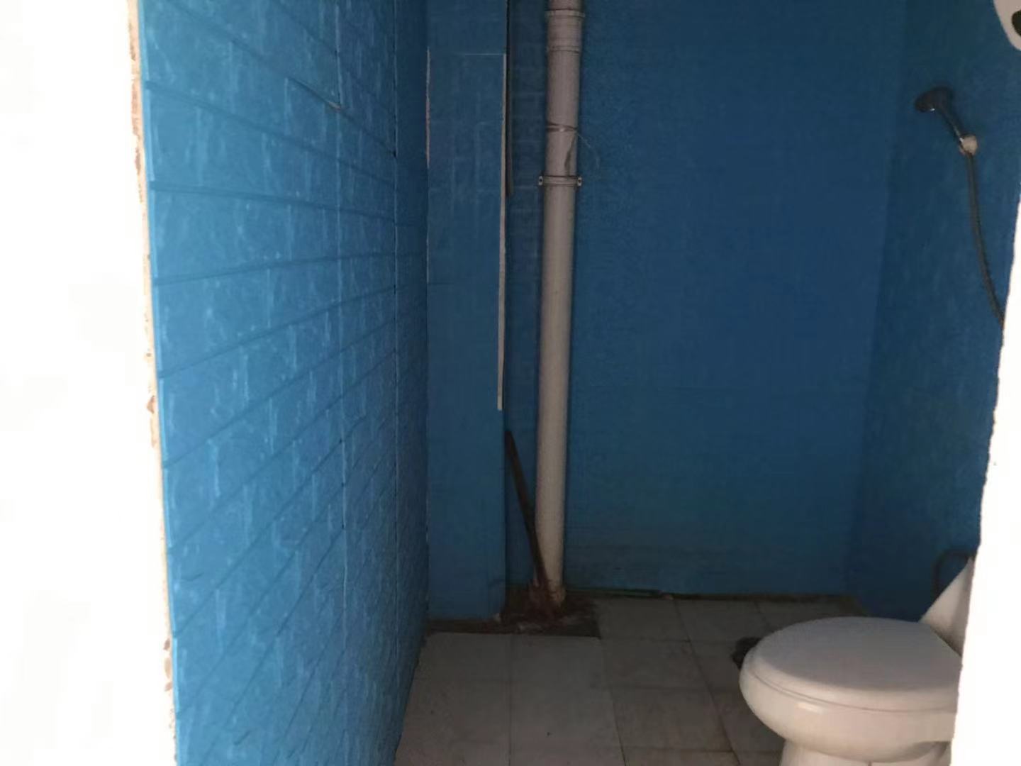 外滩小区 3室1厅1卫 131m&sup2;