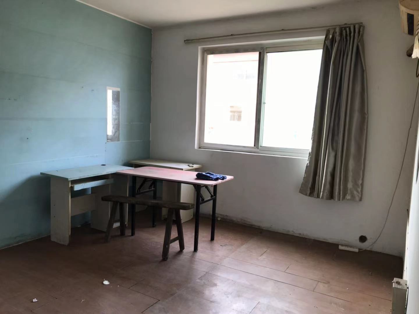 外滩小区 3室1厅1卫 131m&sup2;