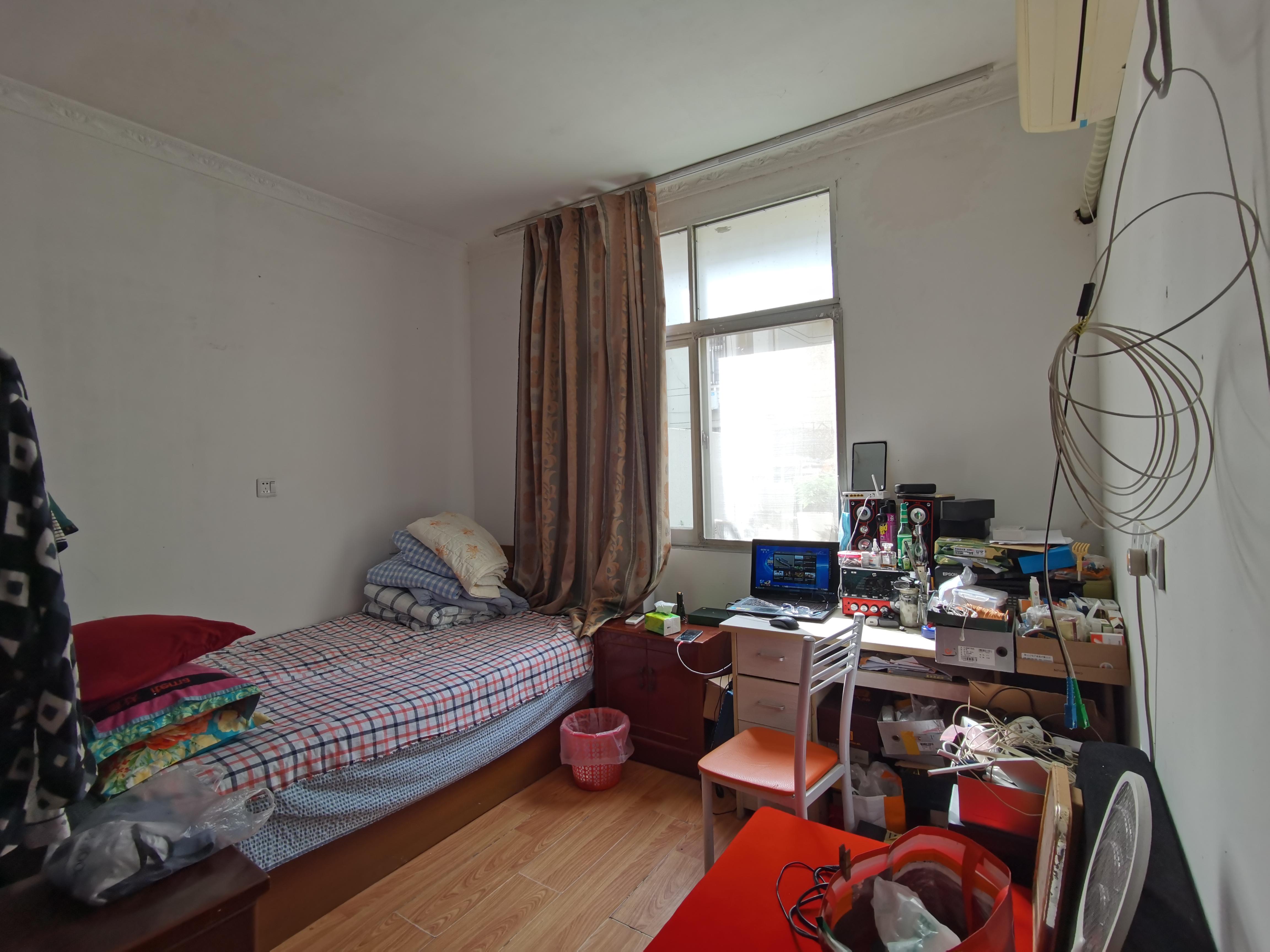 虹桥新村(朝霞路) 1室1厅1卫 35m&sup2;