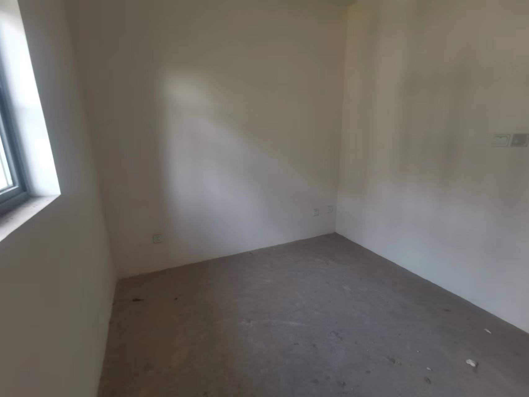 罗福宫 4室2厅3卫 273m&sup2;