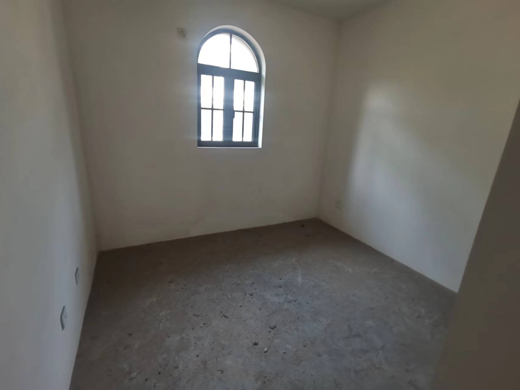 罗福宫 4室2厅3卫 273m&sup2;