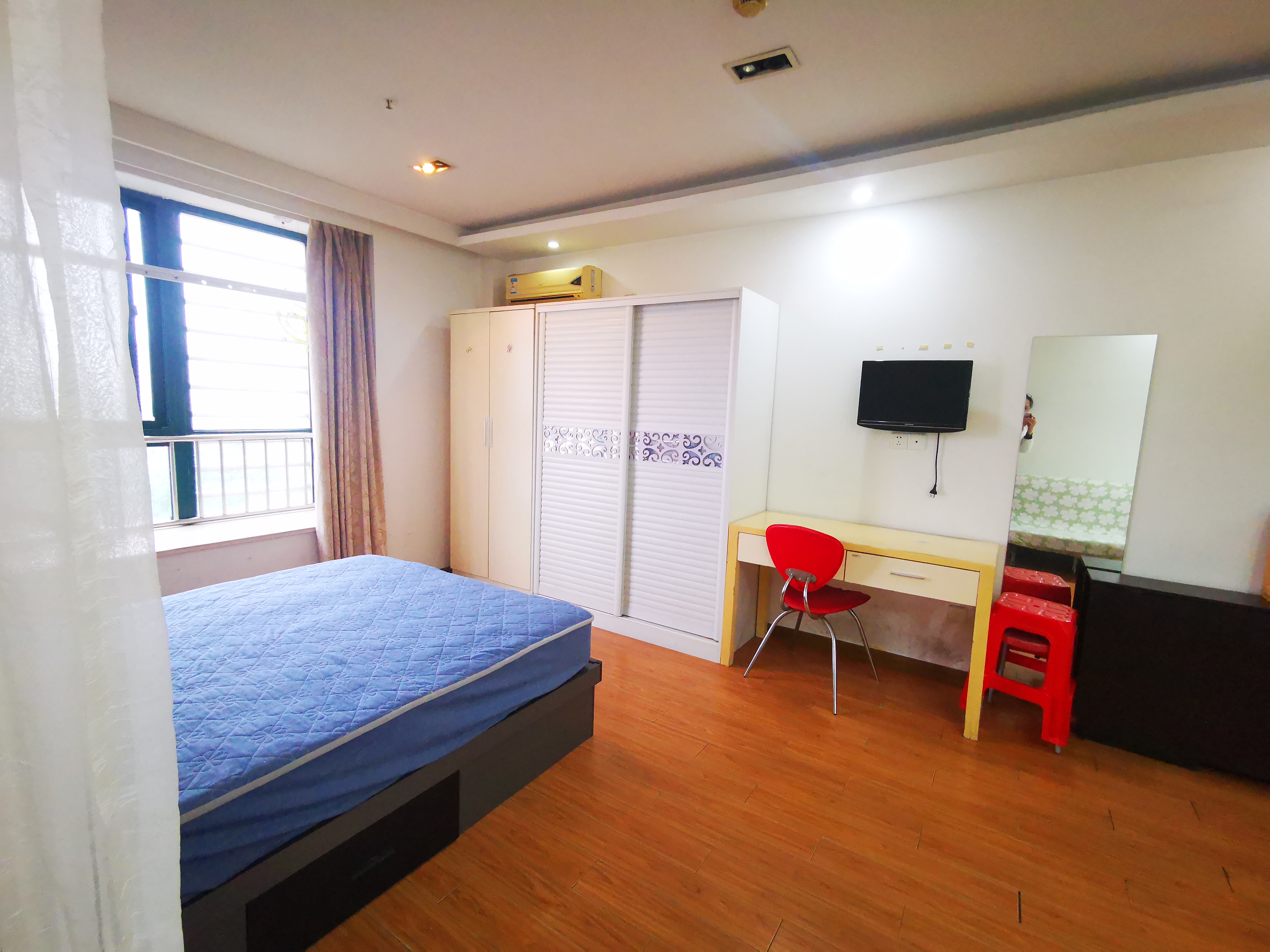 财富商城 1室1厅1卫 44m&sup2;