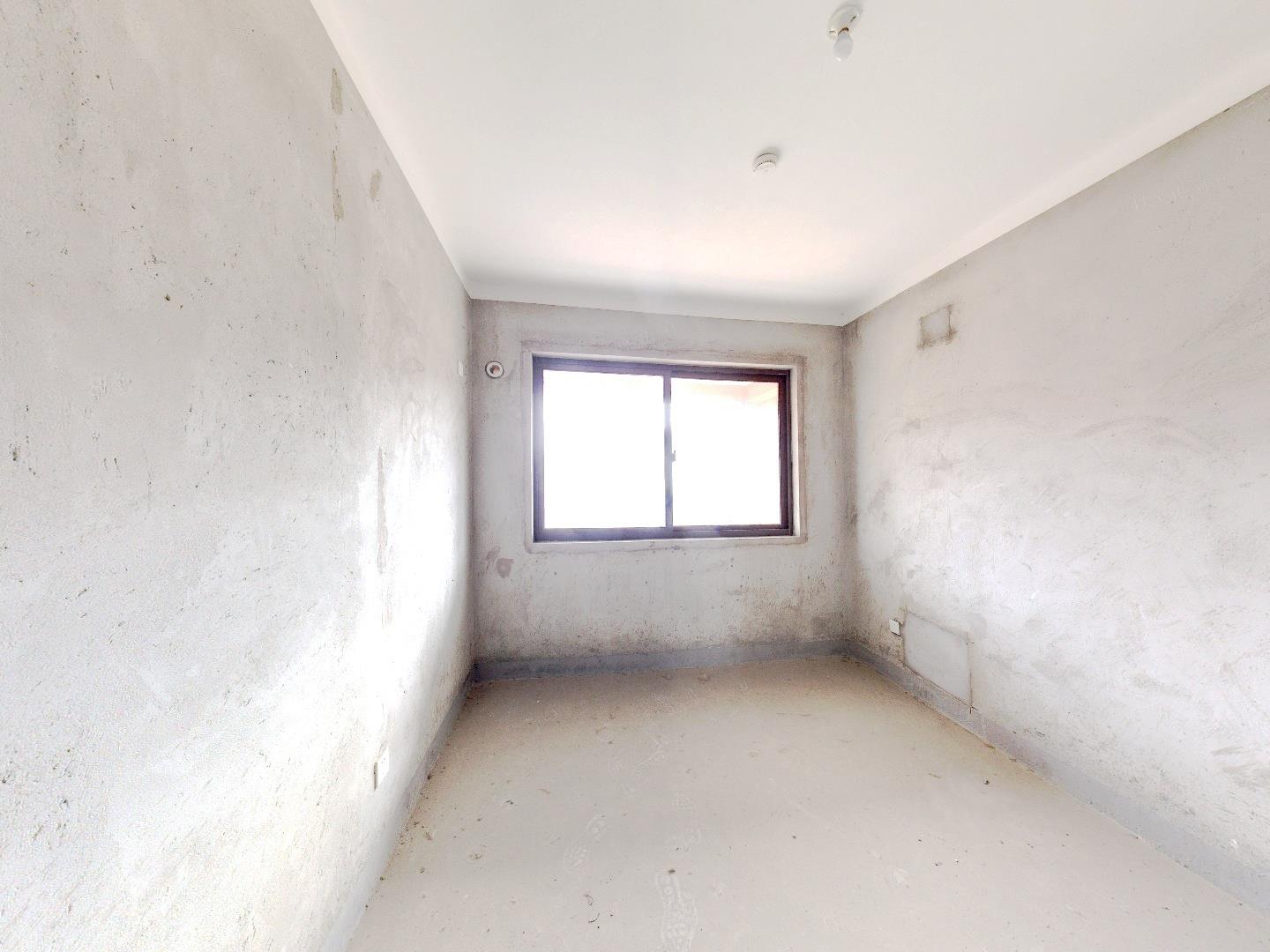 华强城四期 3室2厅2卫 128.00m&sup2;