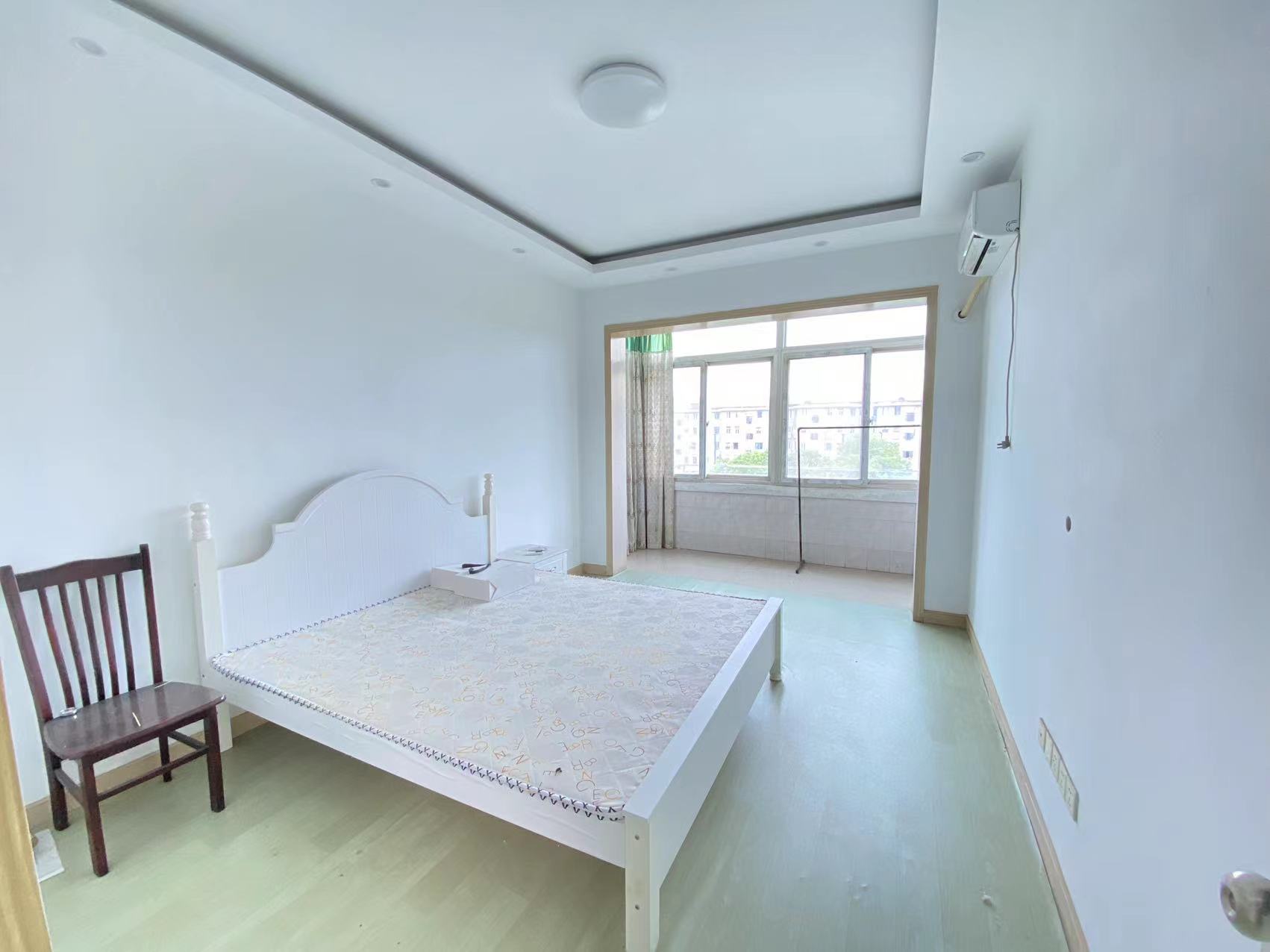 虹桥新村(朝霞路) 2室1厅1卫 66.7m&sup2;