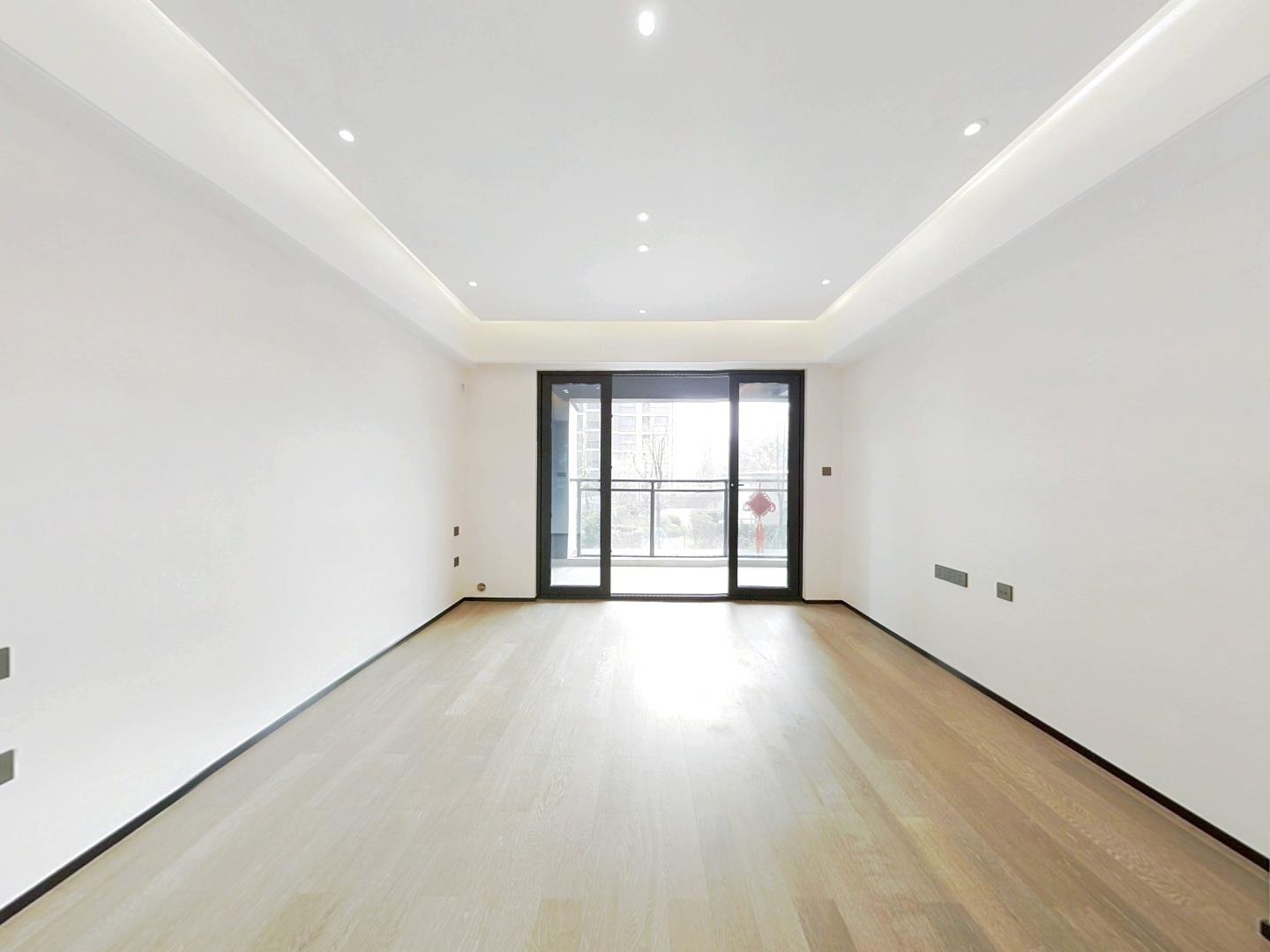万科翡翠东第 3室2厅2卫 118m²