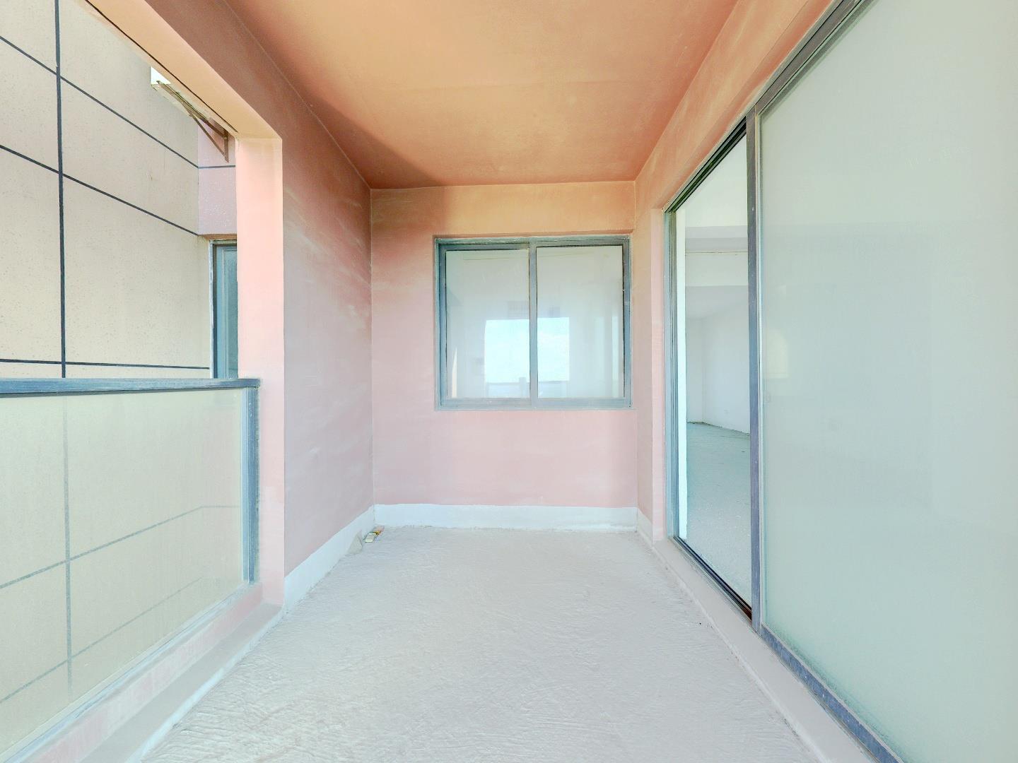 第九园 4室2厅2卫 142m&sup2;