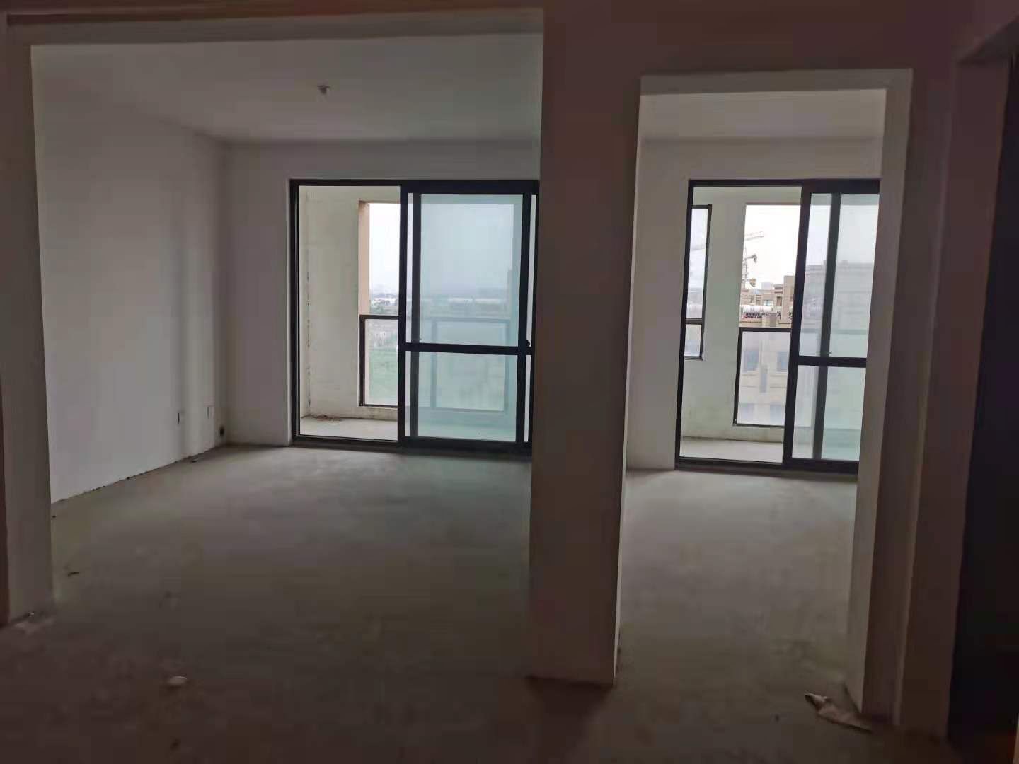 仁和景苑 3室2厅1卫 104.7m&sup2;