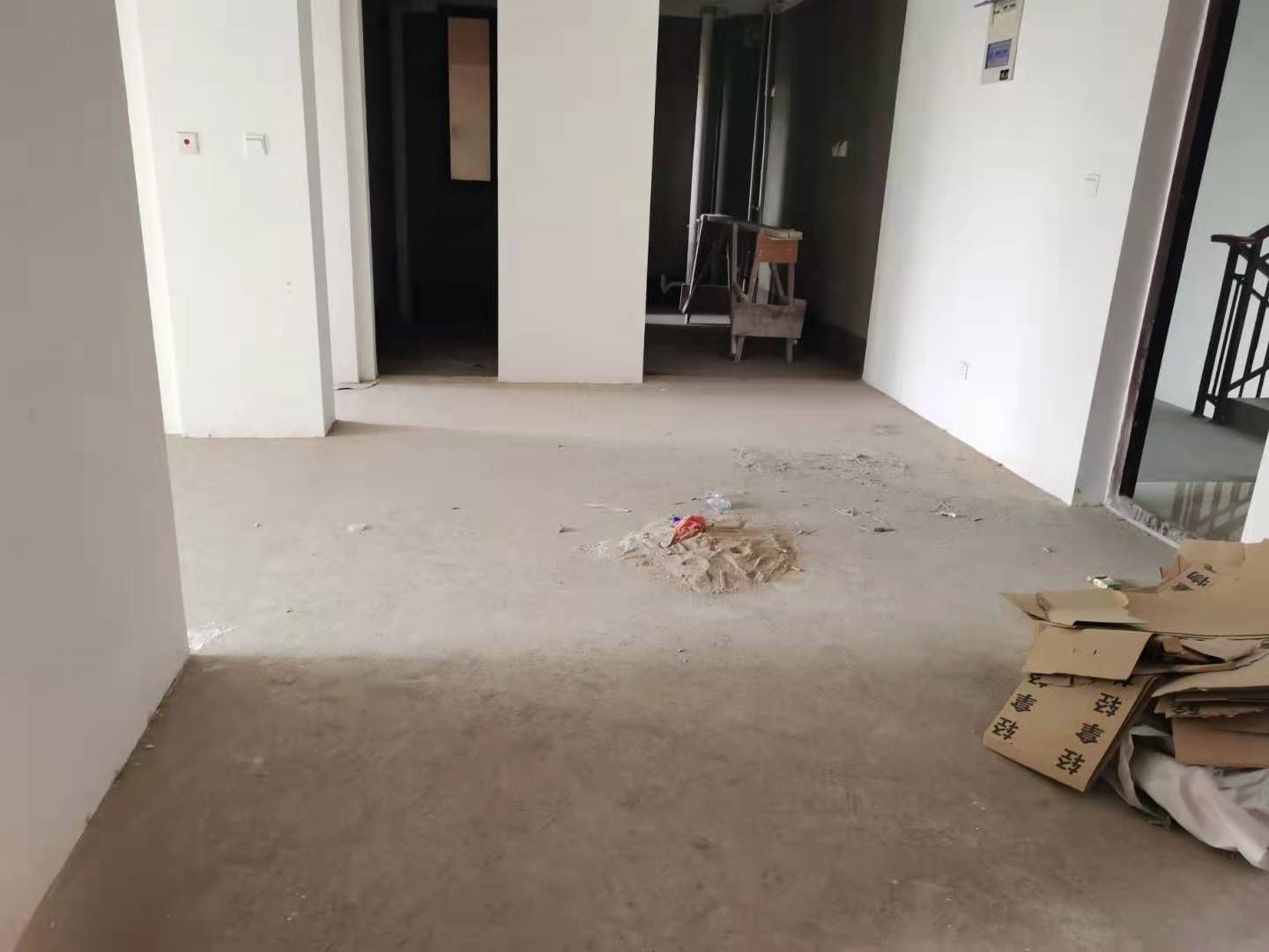 仁和景苑 3室2厅1卫 104.7m&sup2;