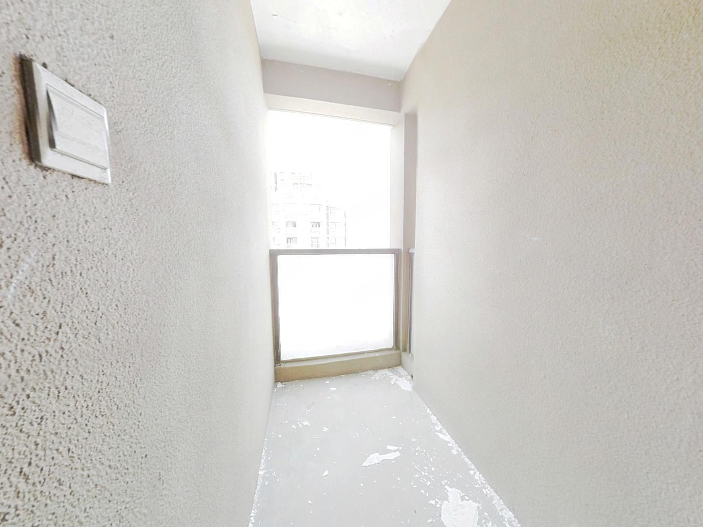 仁和景苑 3室2厅1卫 124m&sup2;