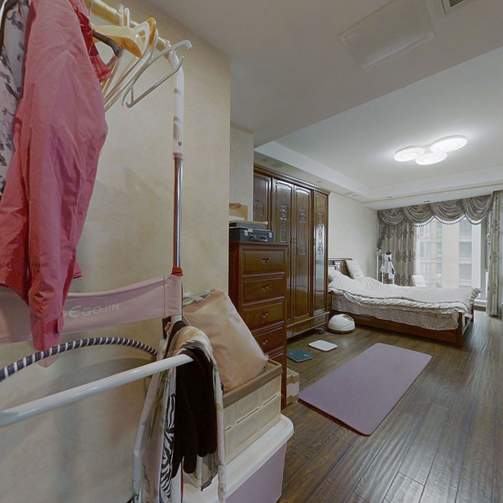 绿城玉兰公寓 4室2厅2卫 183.00m²