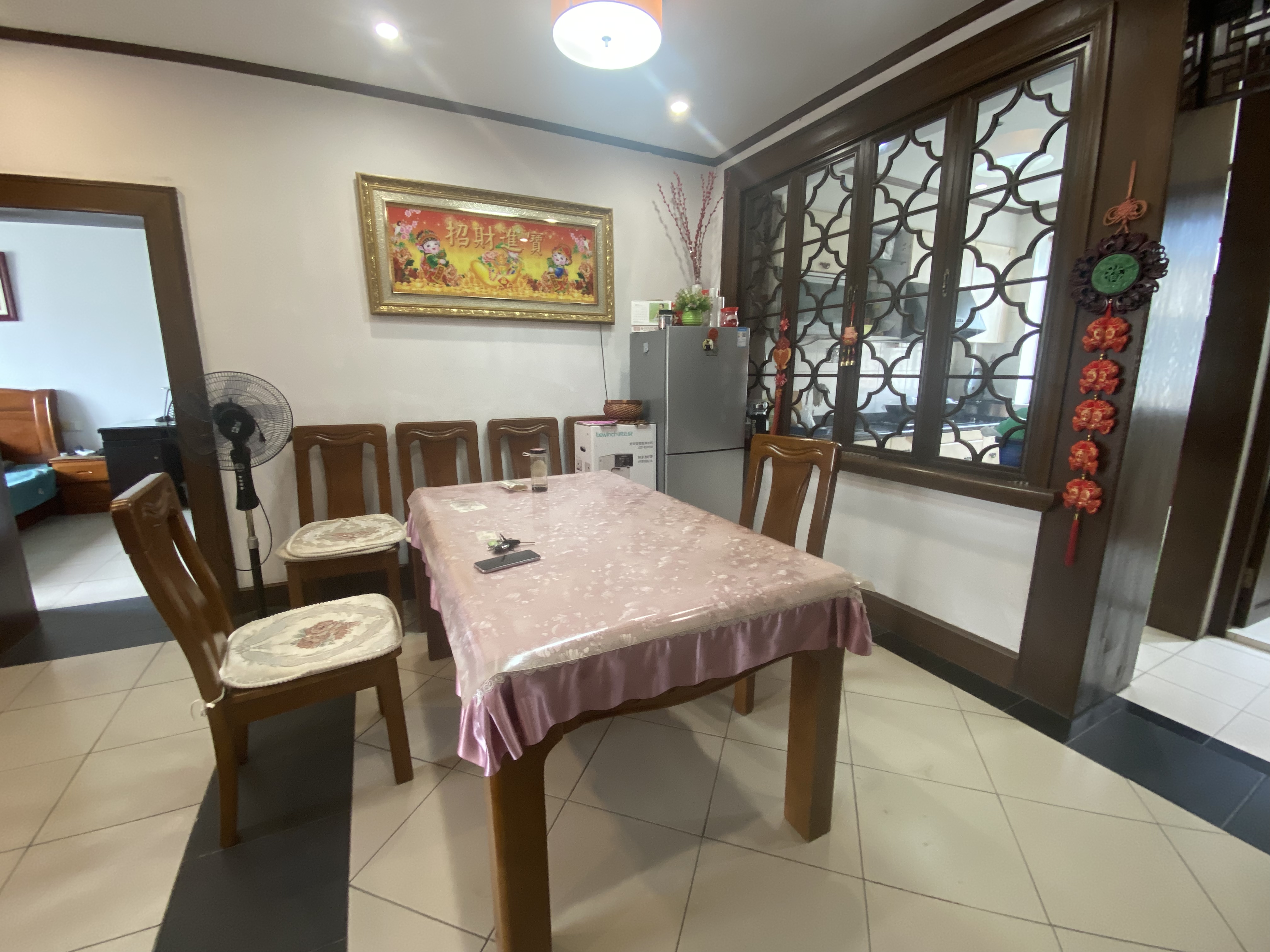易家桥新村 3室2厅1卫 90.00m&sup2;