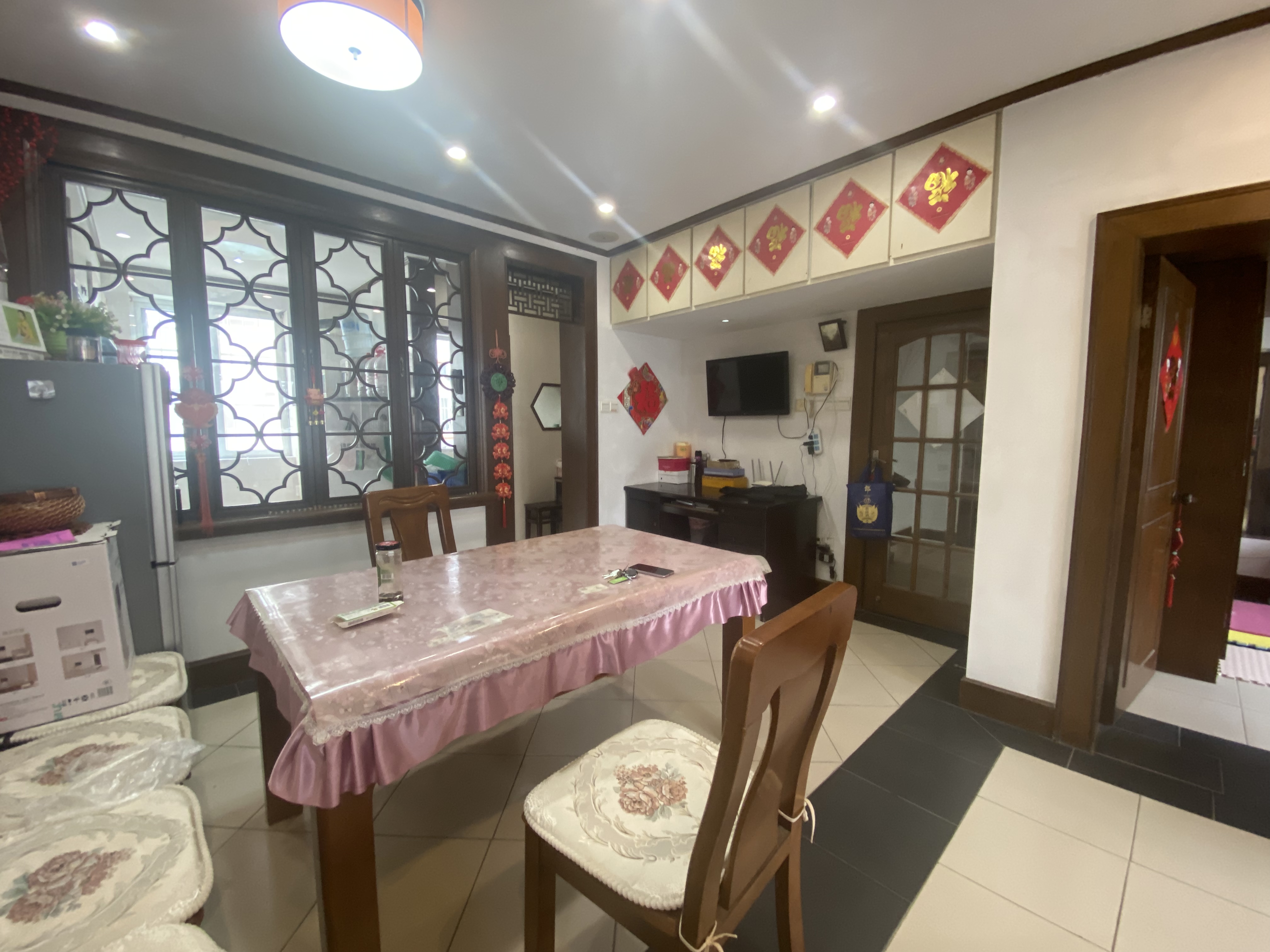 易家桥新村 3室2厅1卫 90.00m&sup2;