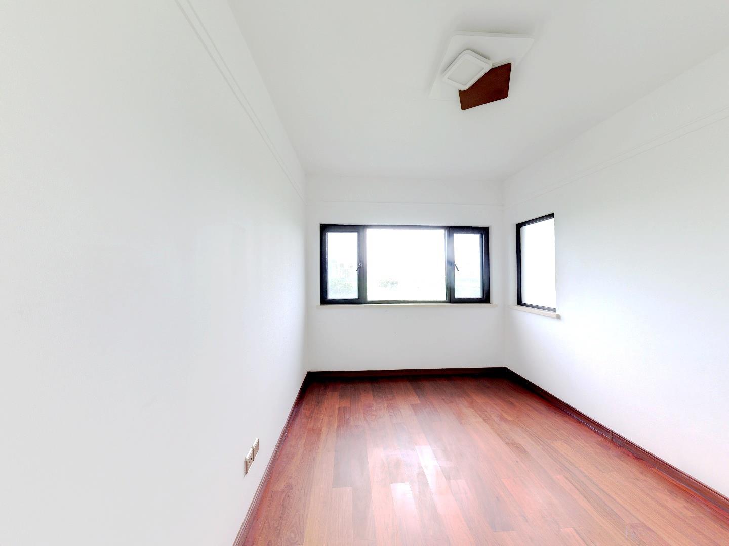 万科白鹭郡 3室2厅2卫 123.00m&sup2;
