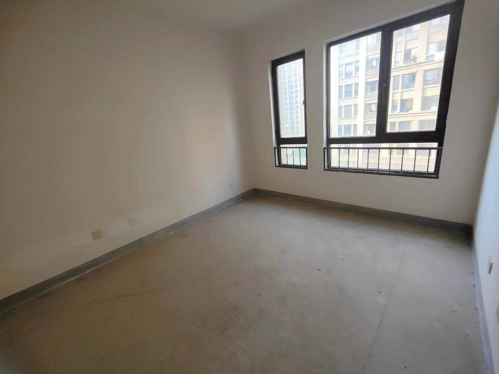 南通橡树湾 5室2厅3卫 253.72m&sup2;