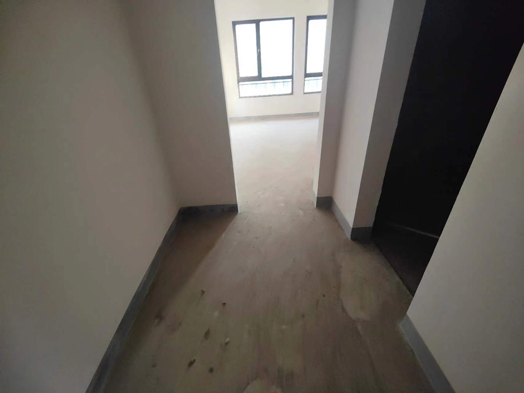 南通橡树湾 5室2厅3卫 253.72m&sup2;