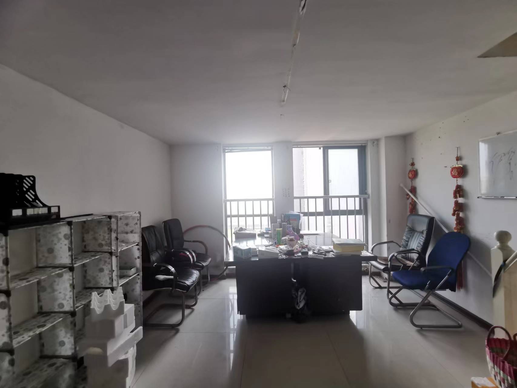 鸿运装饰城 1室1厅1卫 43m²