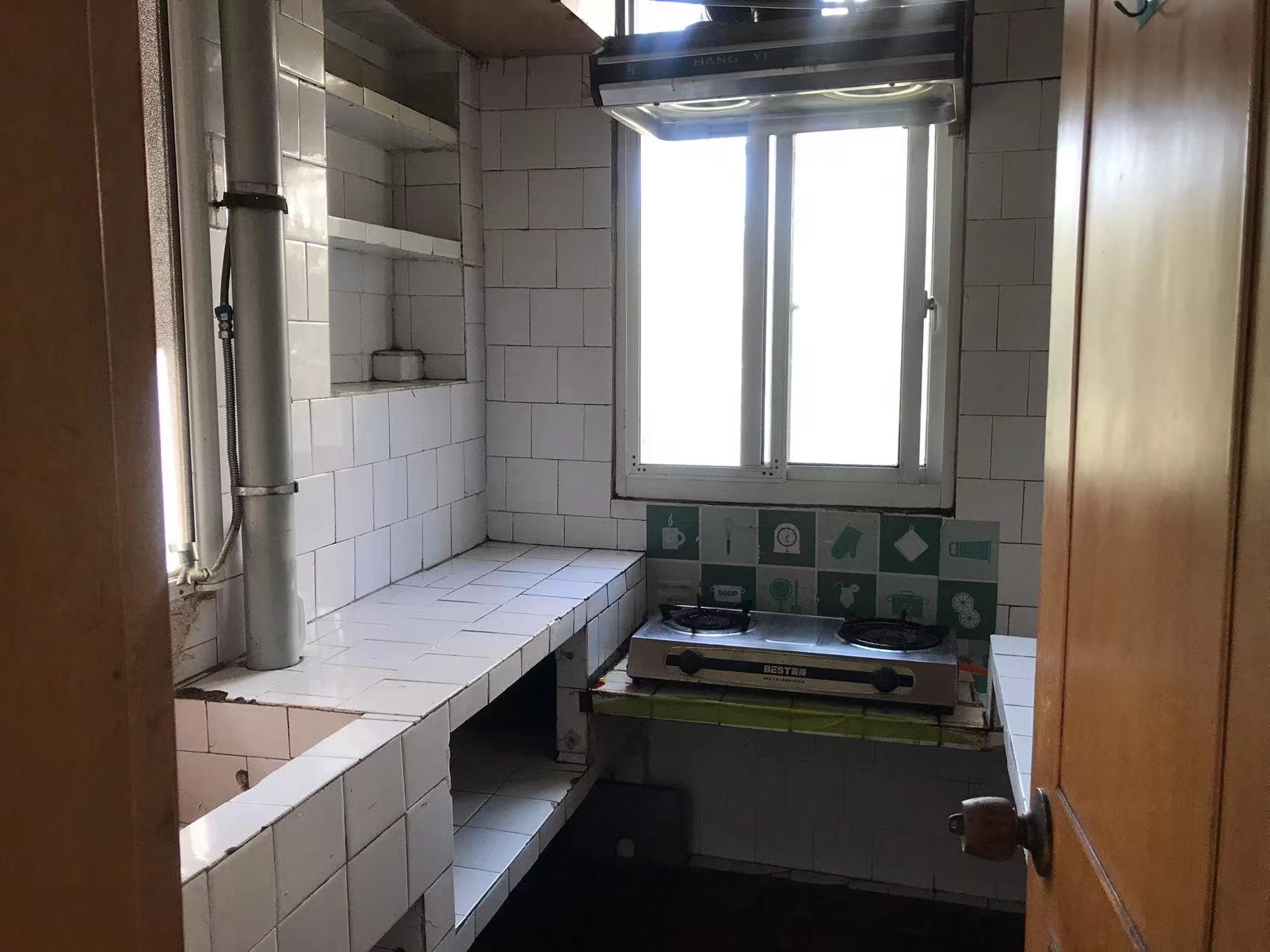虹桥西村 2室1厅1卫 62m&sup2;